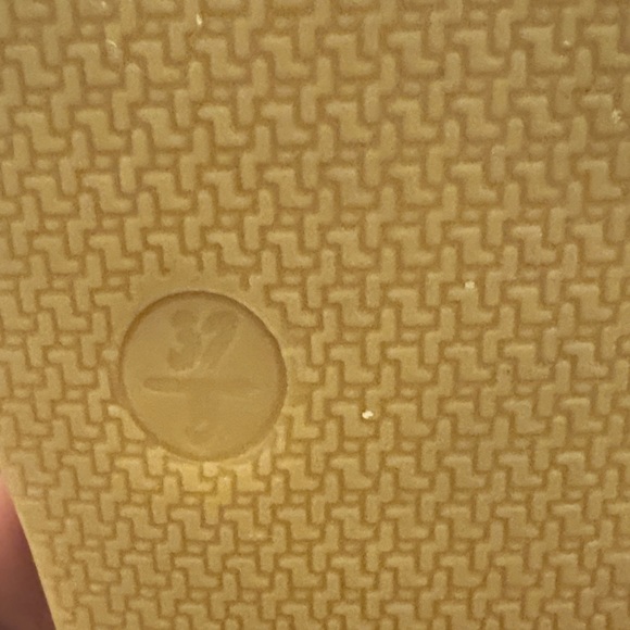 Charix Bordeaux Flats - Picture 3 of 8